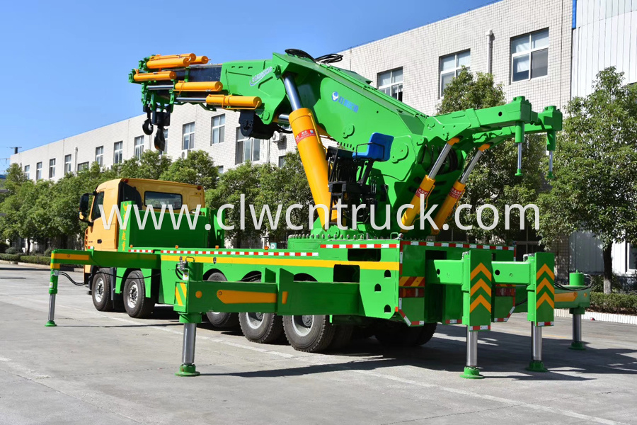 howo truck mounted crane 4